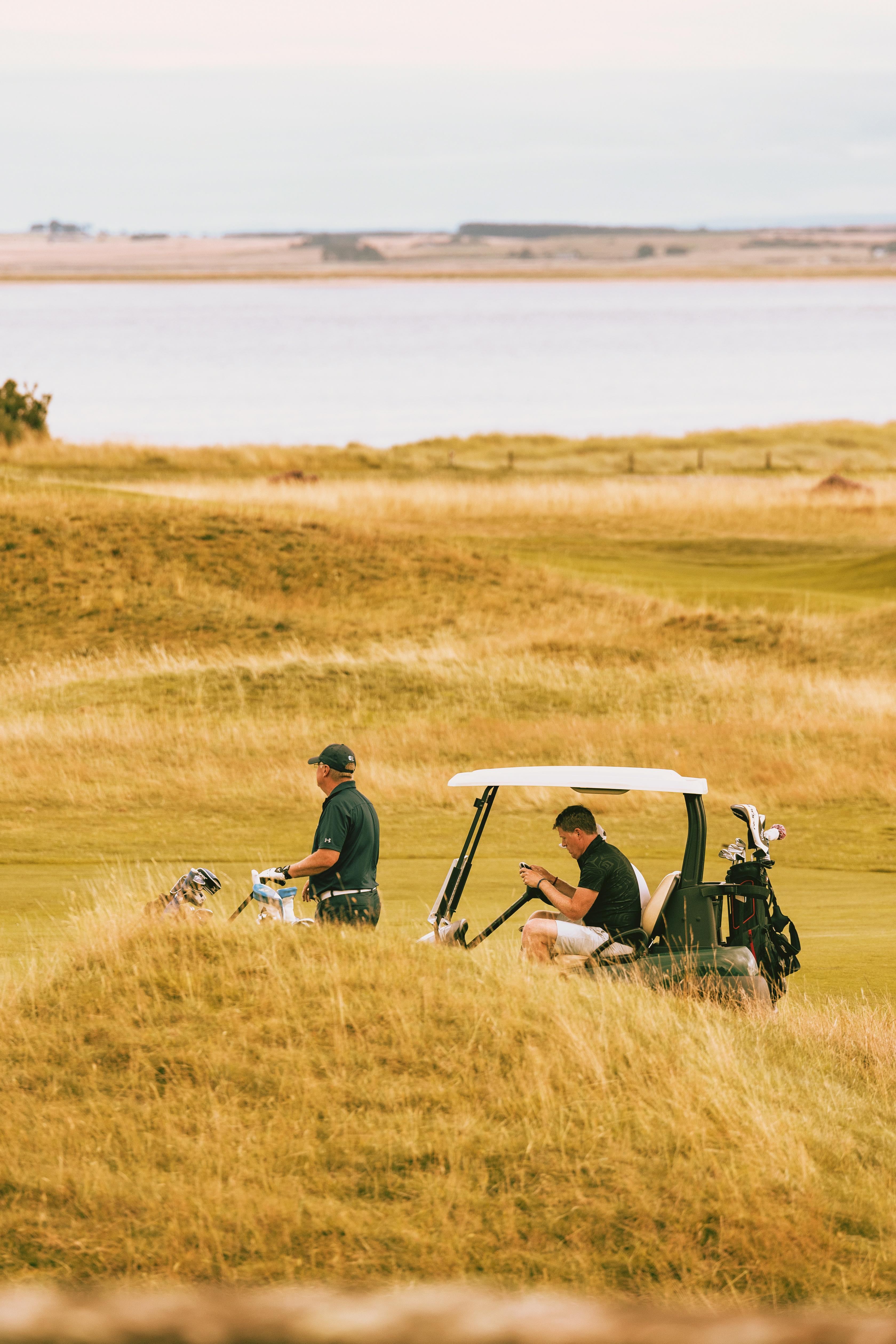 Dornoch Station Otel Dış mekan fotoğraf Golfers at the 2005 Open Championship at St Andrews