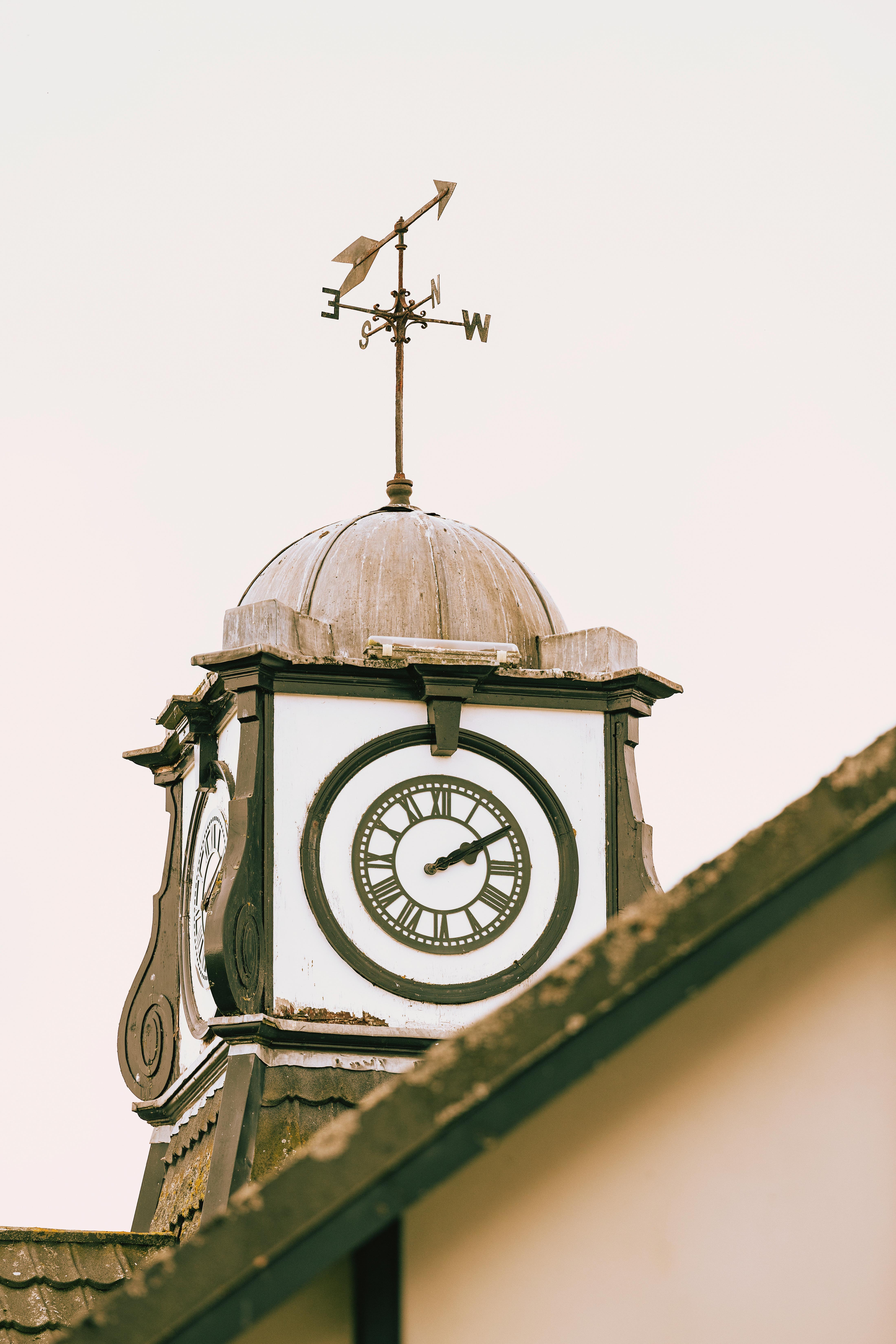 Dornoch Station Otel Dış mekan fotoğraf The clock tower