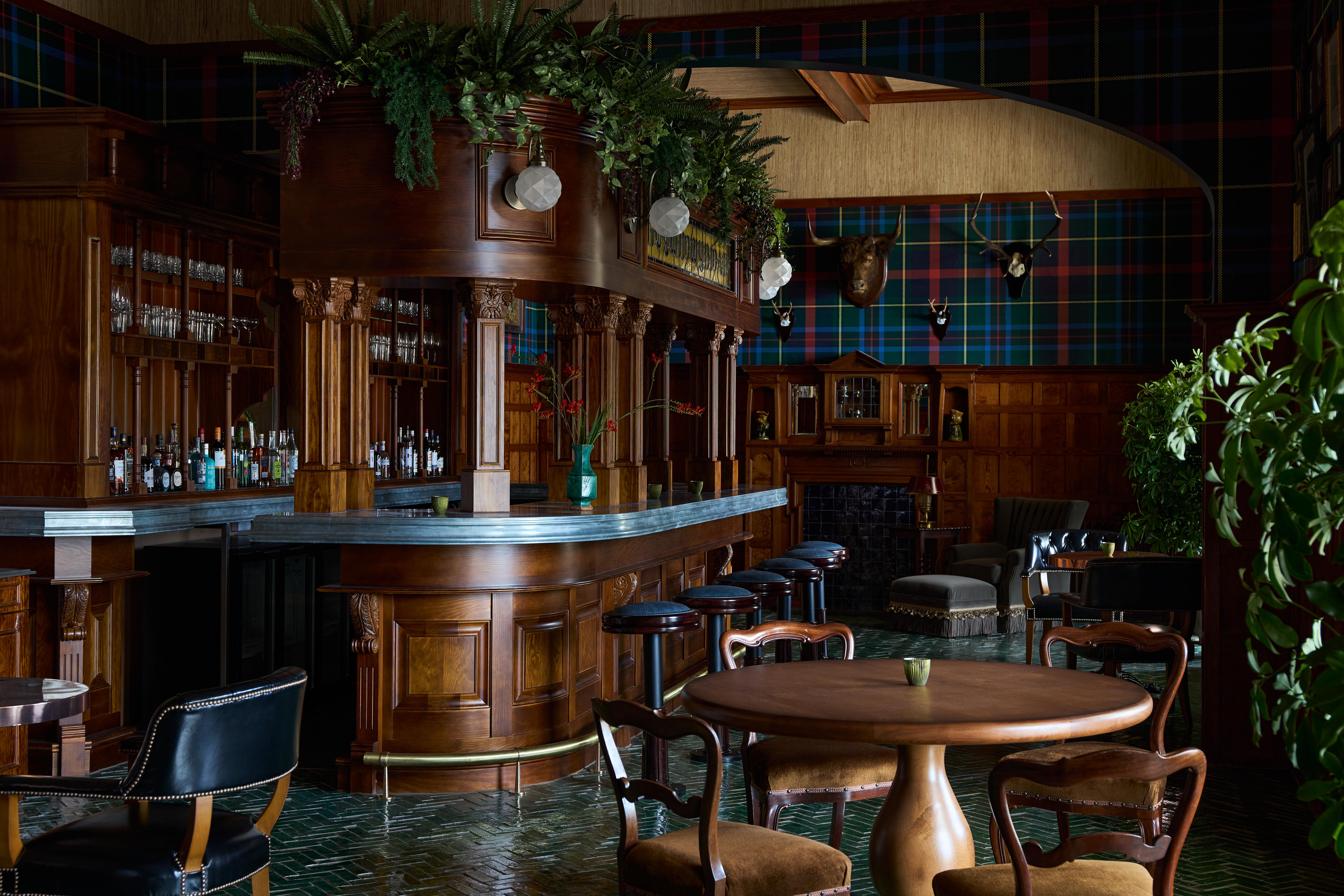 Dornoch Station Otel Dış mekan fotoğraf The bar at the 2010 World Economic Forum